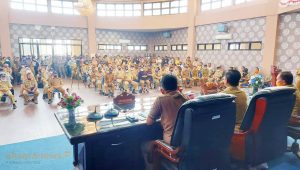 Pimpin Rapat Kerja, Sehan Landjar: Perangkat Desa Jangan Terlibat Politik Praktis