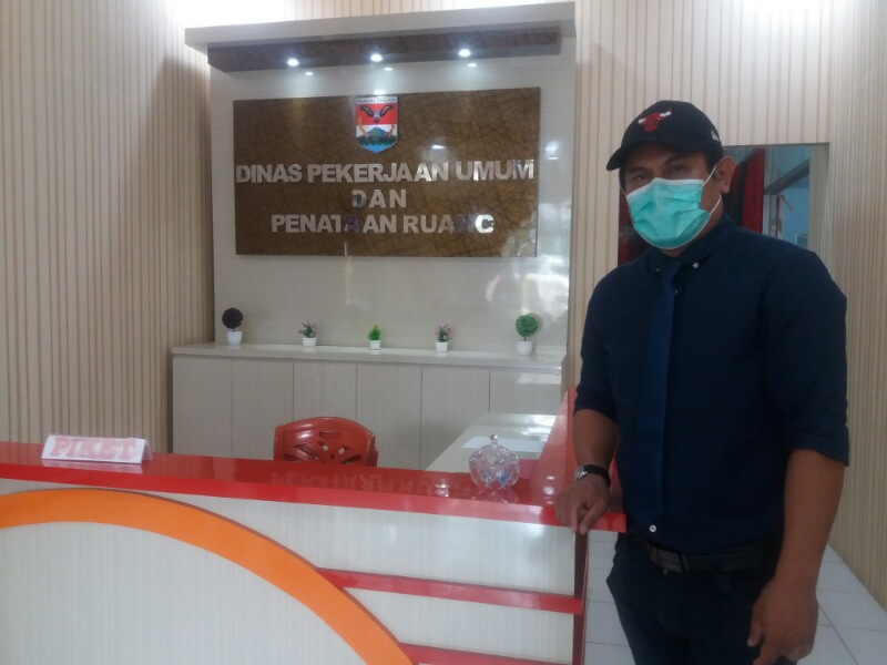 Kepala Dinas PUPR Minahasa Tenggara Rommy Ole ST (AKSARA Foto/Sudirta Lasabuda)
