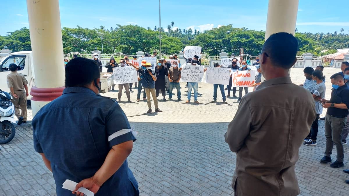 Masyarakat lingkar tambang Kotabunan Bulawan datangi gedung DPRD Boltim, Ada apa?