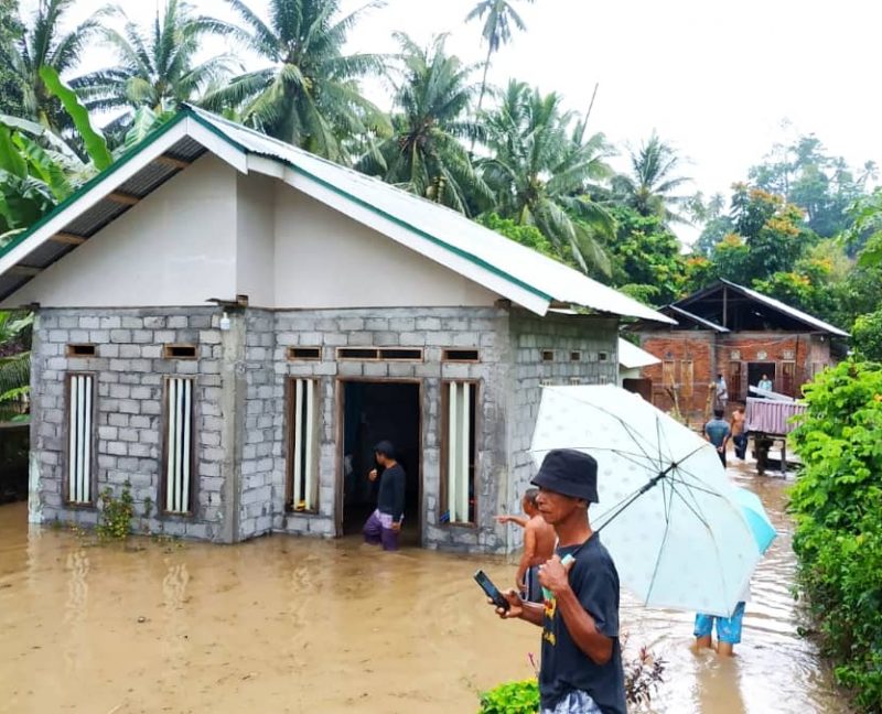 Hujan deras, dua Desa di Boltim terendam banjir