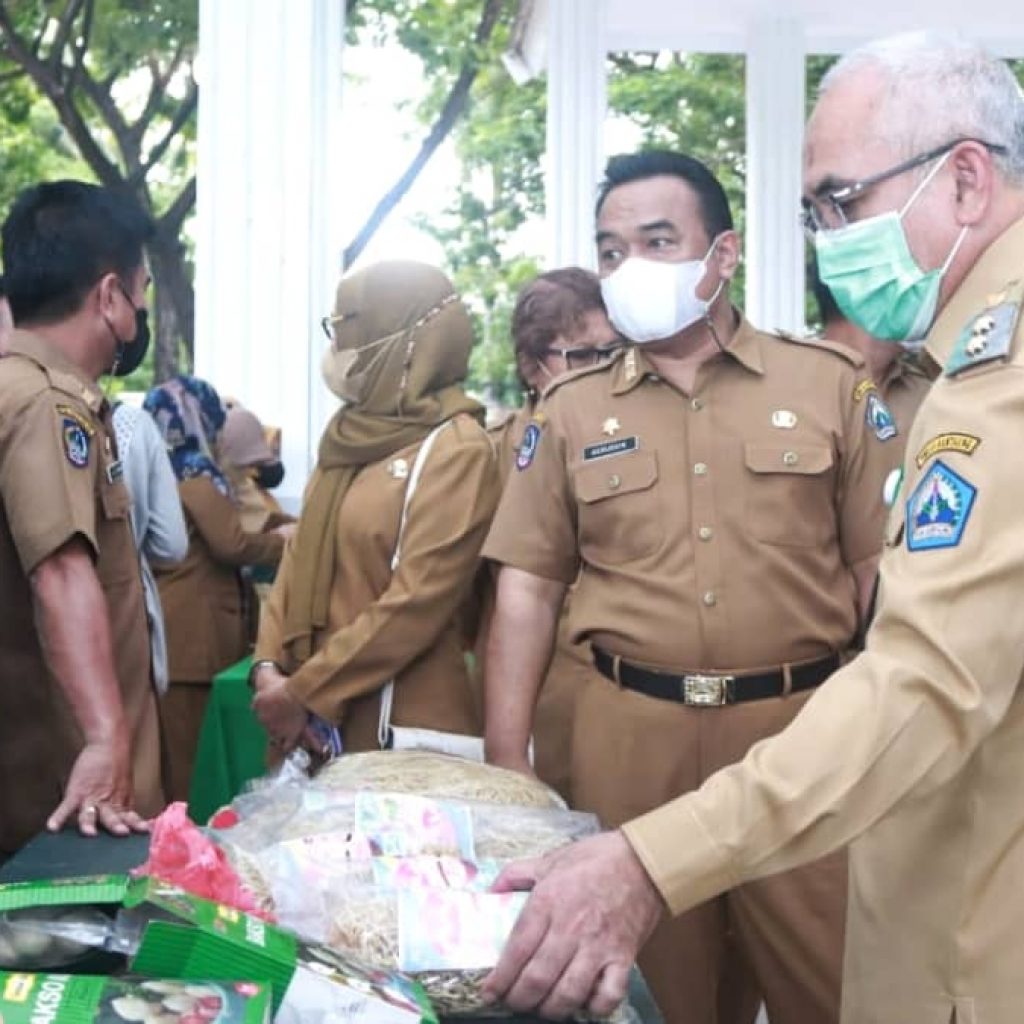 Gandeng Bulog, Pemda Bantaeng gelar pasar murah minyak goreng dan beras