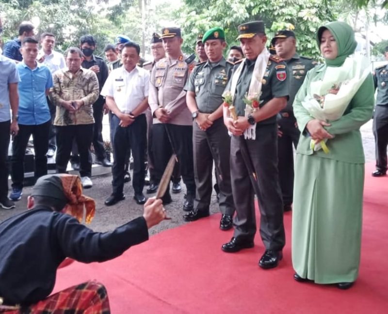 Pangdam XIV Hasanuddin kunjungi Bantaeng, ingin lebih dekat dengan Babinsa