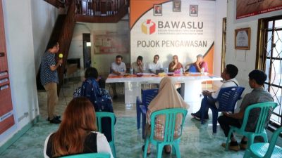 Bawaslu Boltim gelar rapat koordinasi terkait data kependudukan