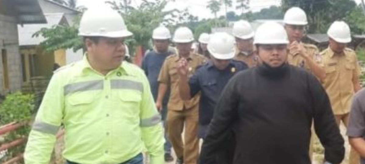 Peninjauan langsung Pimpinan DPRD Boltim ke lokasi relokasi warga dusun Panang. (Foto: dok)