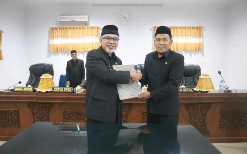 Hadiri rapat Paripurna, Wabup Bantaeng dan DPRD sepakati KUA PPAS Plafon Anggaran Tahun 2024