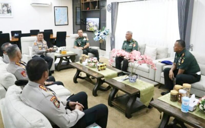 Perkuat sinergitas di wilayah Sulut, dua petinggi TNI dan Polri adakan pertemuan