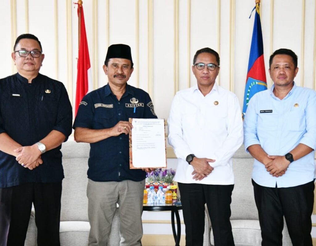 Bupati Boltim tunjuk Rusmin Mokoagow sebagai Plh Sekda, gantikan Sonny Warokka
