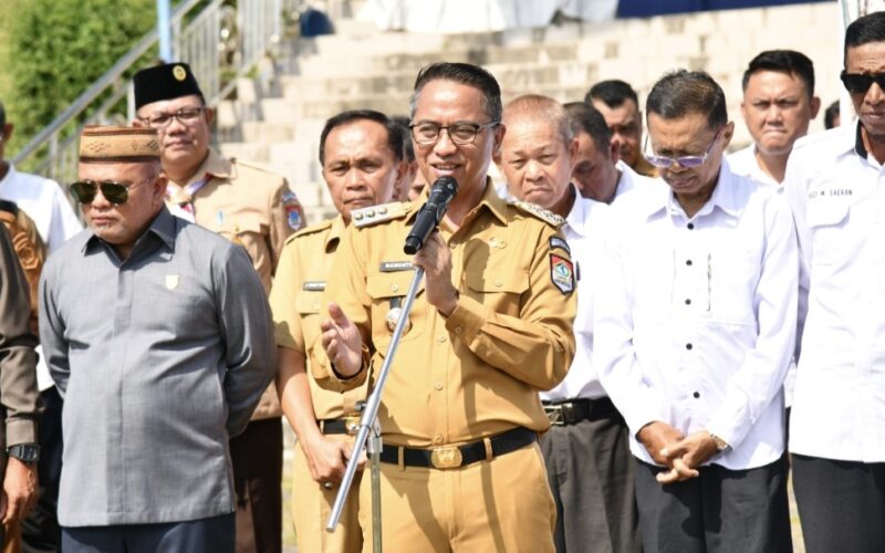 Bupati Boltim Sam Sachrul Mamonto pimpin upacara Hari Guru Nasional ke-79