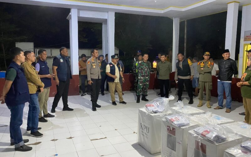 Penjabat Bupati Bantaeng, Andi Abubakar bersama Forkompinda Pantau Kesiapan TPS