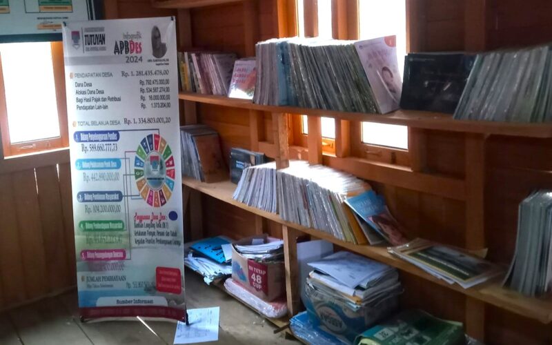 Desa Tutuyan terima bantuan buku 1.000 eksemplar dan rak buku dari Perpustakaan Nasional