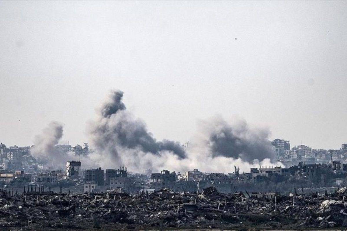 Gencatan senjata dimulai di Gaza meski penuh tantangan, memberi harapan perdamaian di tengah konflik yang berkepanjangan.
