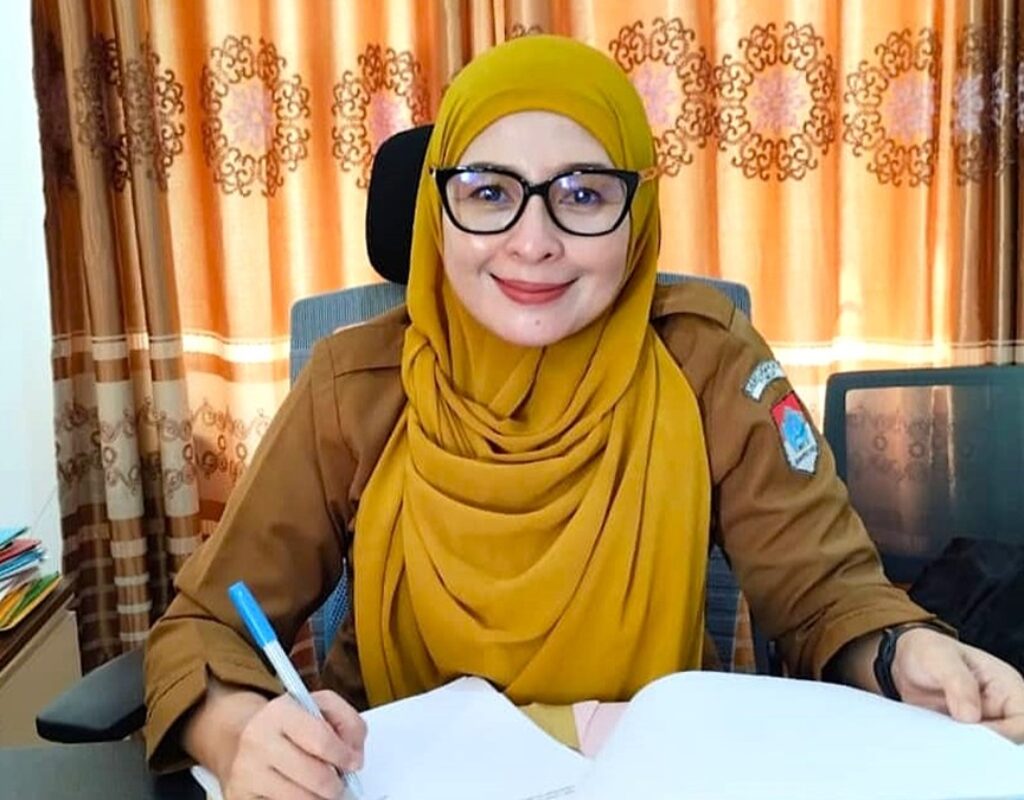 Wiwik Kurnia Buhari, SE, M.Si
