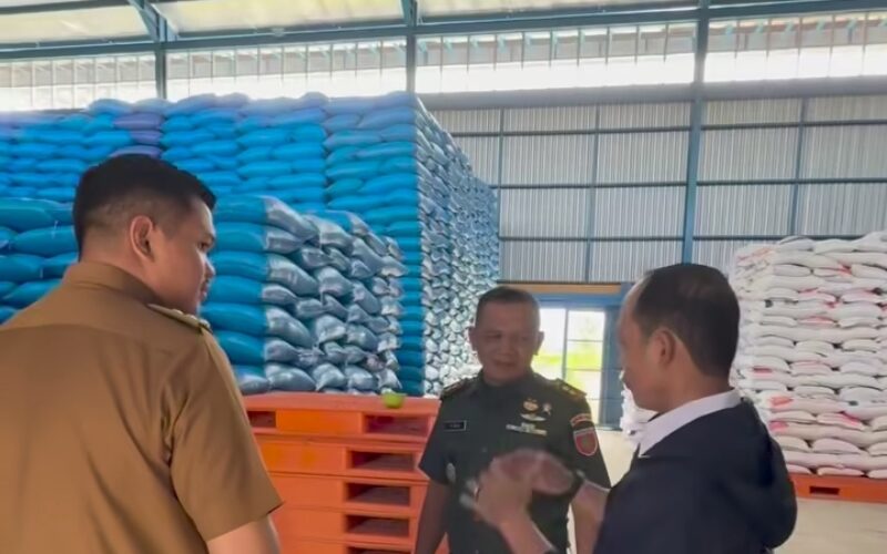 Jelang lebaran, Bupati Bantaeng bersama Forkompinda kunjungi gudang Bulog lamalaka