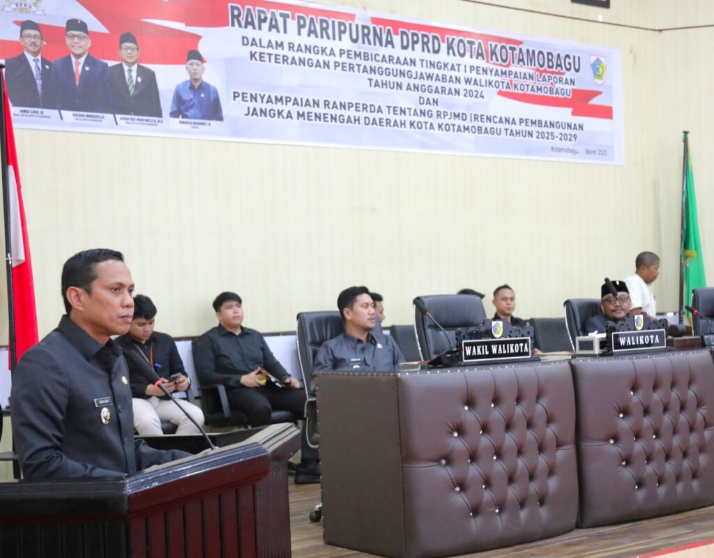 Wali Kota Kotamobagu Sampaikan LKPJ 2024 dalam Rapat Paripurna DPRD 
