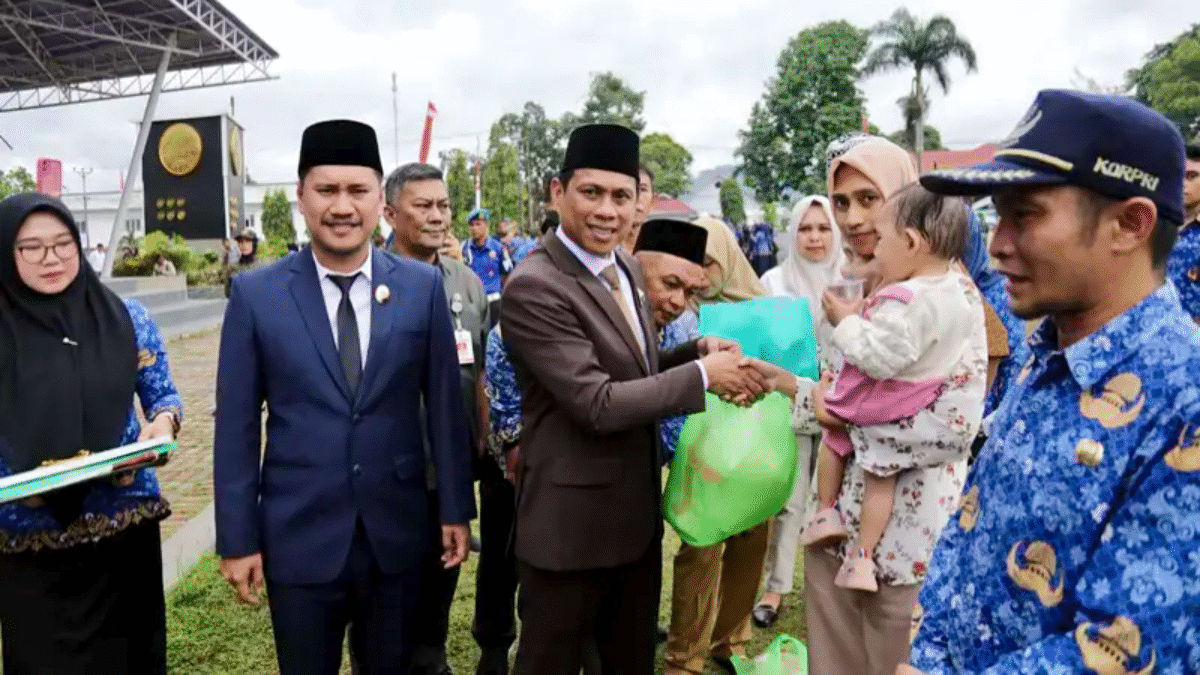 1.350 KK dan 107 balita terima bantuan program 100 hari kerja Pemkot Kotamobagu