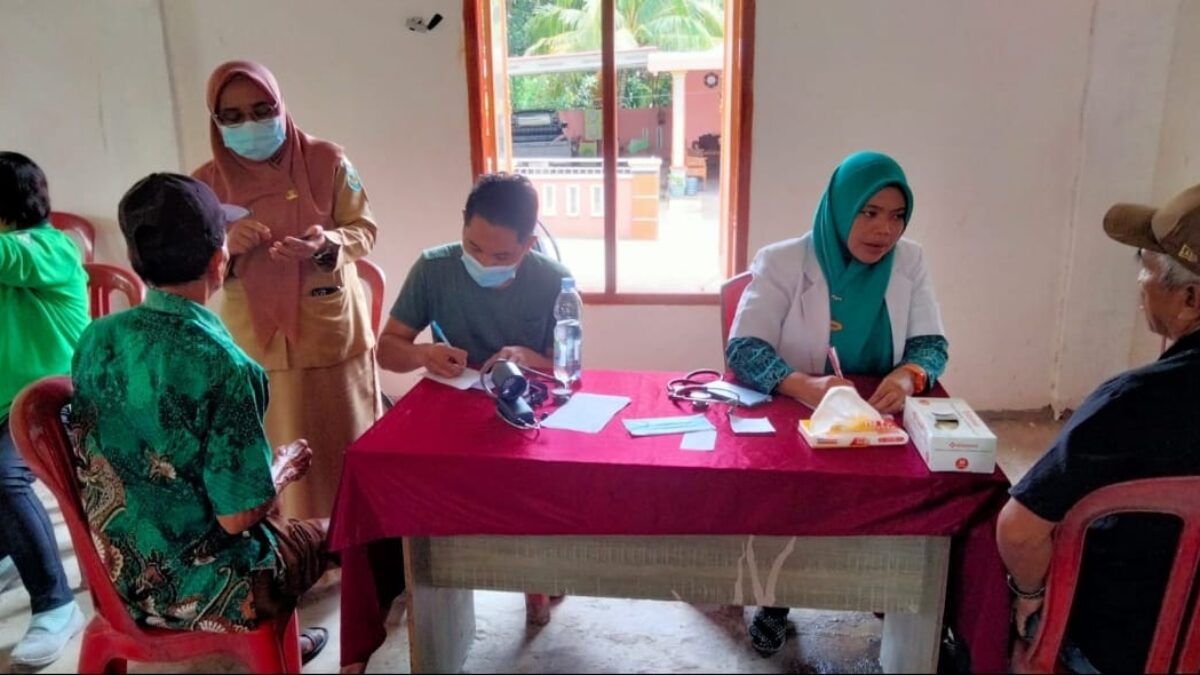 Dinkes Bolmong dan TP PKK Gelar Layanan Kesehatan Gratis di Desa Terpencil