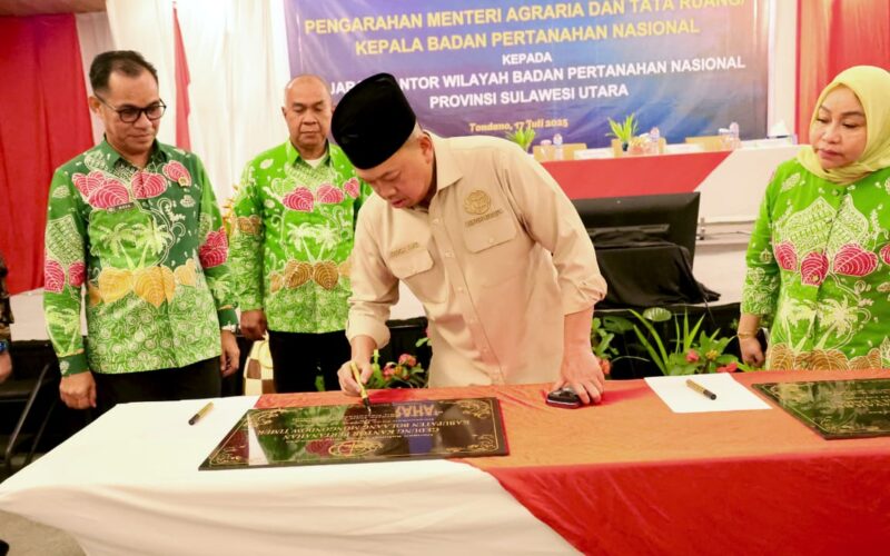 Menteri ATR/BPN Nusron Wahid teken prasasti Kantor Pertanahan Boltim