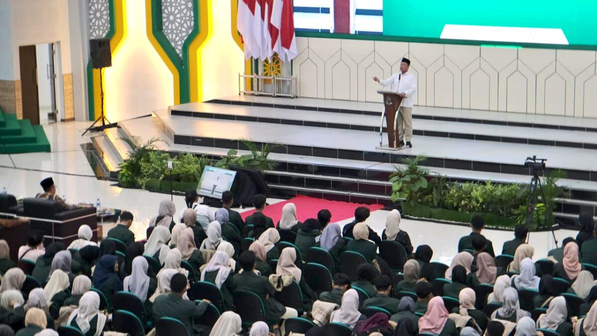 Nusron Wahid Ajak Mahasiswa UIN Pekalongan Urun Tangan Selesaikan Masalah Tanah Wakaf