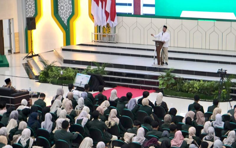 Nusron Wahid Ajak Mahasiswa UIN Pekalongan Urun Tangan Selesaikan Masalah Tanah Wakaf
