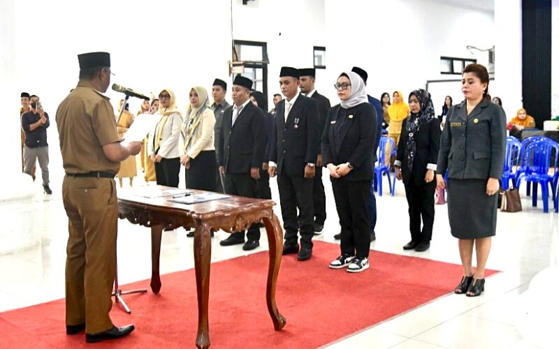 Pemkab Boltim Kembali Lantik 13 Pejabat Baru