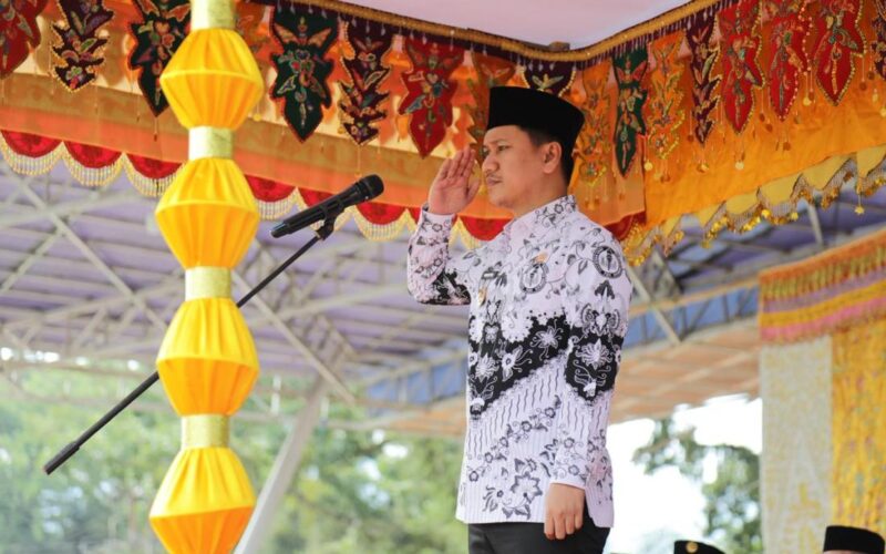 Rendy Mangkat Pimpin Upacara Tiga Momen Nasional