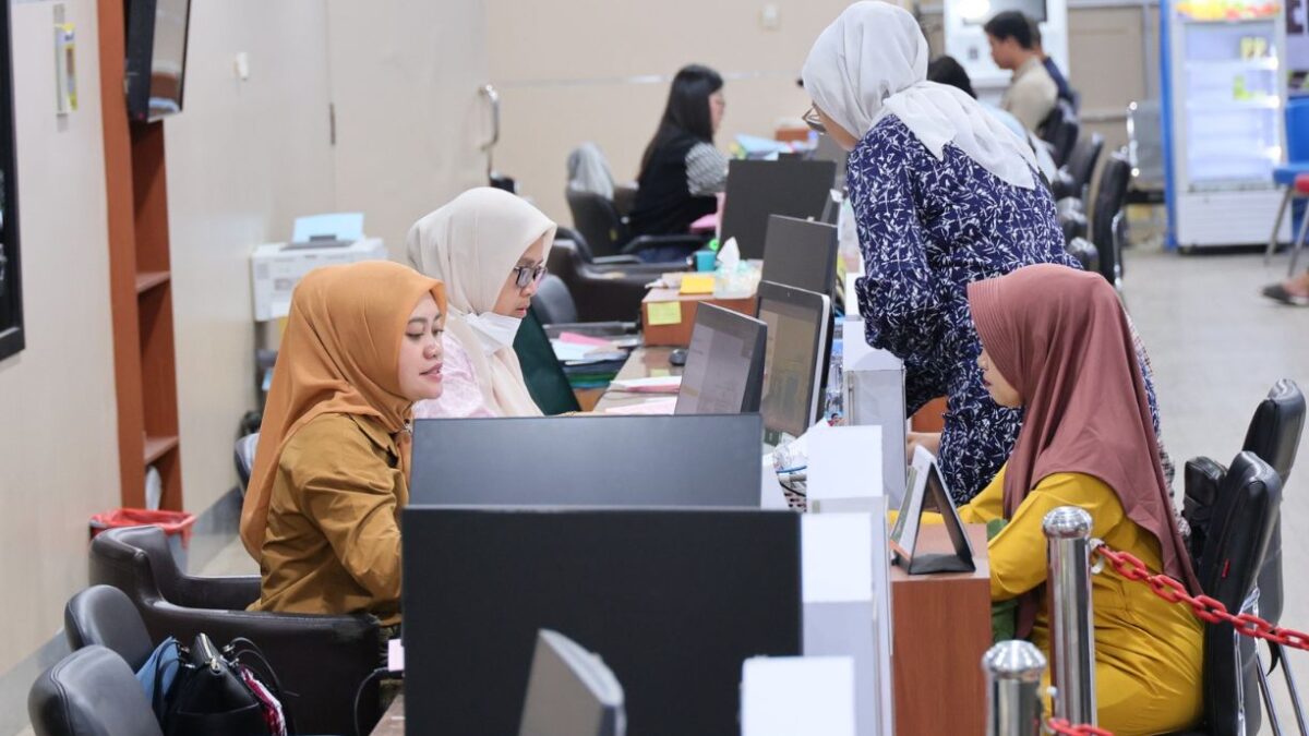 Akhir Pekan, Warga Manfaatkan Layanan PELATARAN Kantor Pertanahan