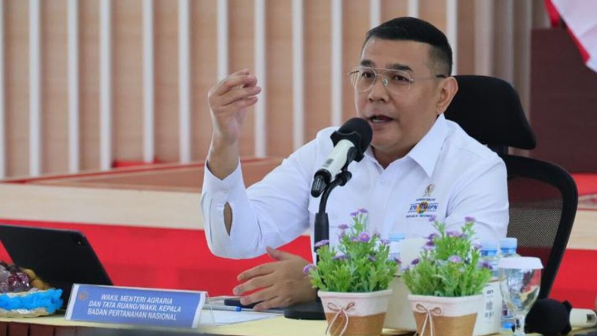 Wamen Ossy Tekankan Kekompakan Jadi Kunci Layanan Pertanahan BPN