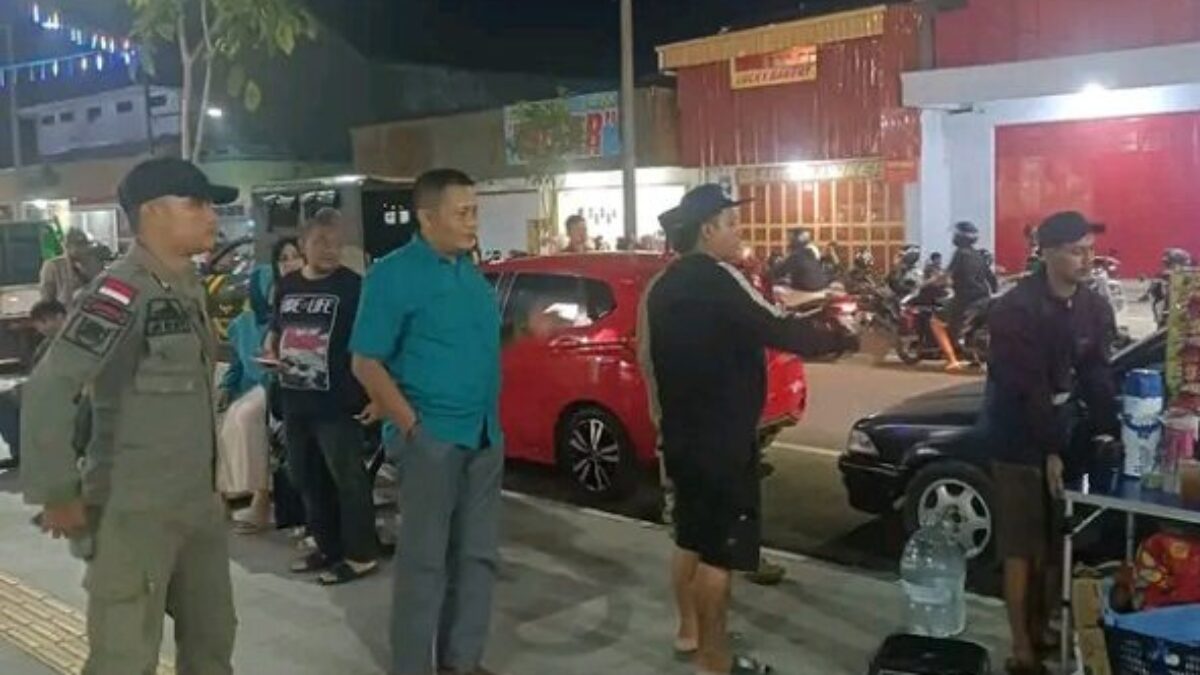 Tertibkan Warung Angkringan,Satpol PP Pemalang Temukan Botol MIras