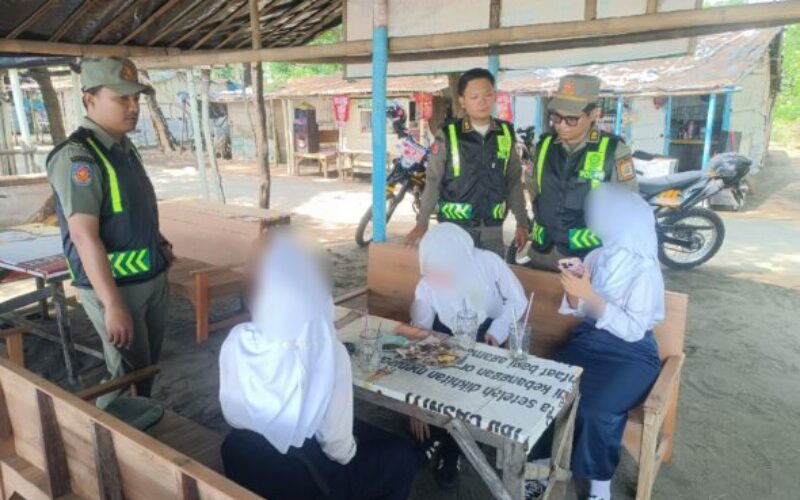 Kedapatan Nongkrong di Warung Saat Pelajaran Sekolah,9 Pelajar di Pemalang Terciduk Satpol PP