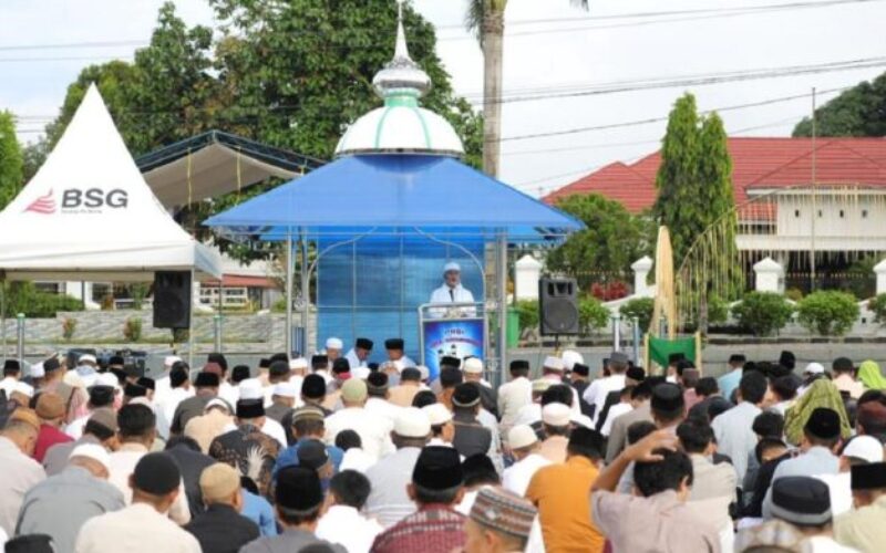 Weny Gaib dan Rendy Mangkat Ajak Warga Kotamobagu Maknai Idul Adha