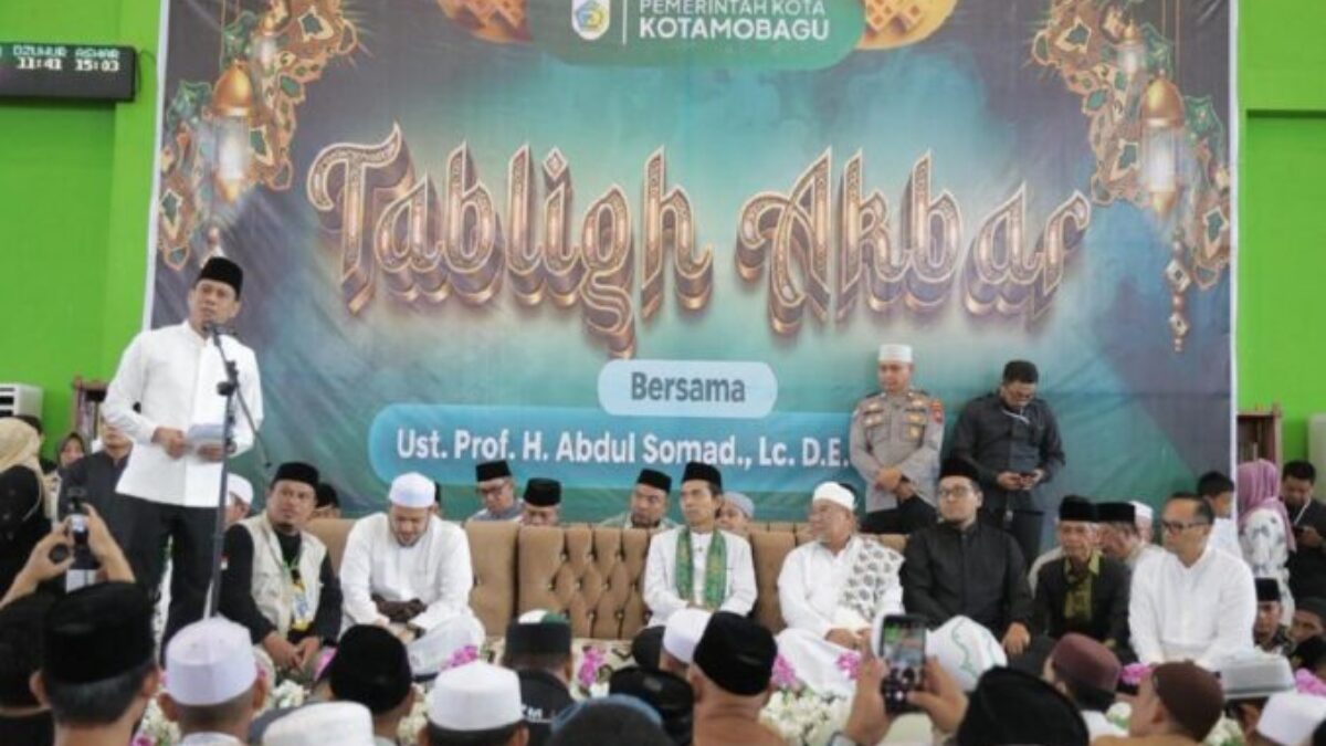 Ribuan Jemaah Hadiri Tabligh Akbar UAS di Kotamobagu