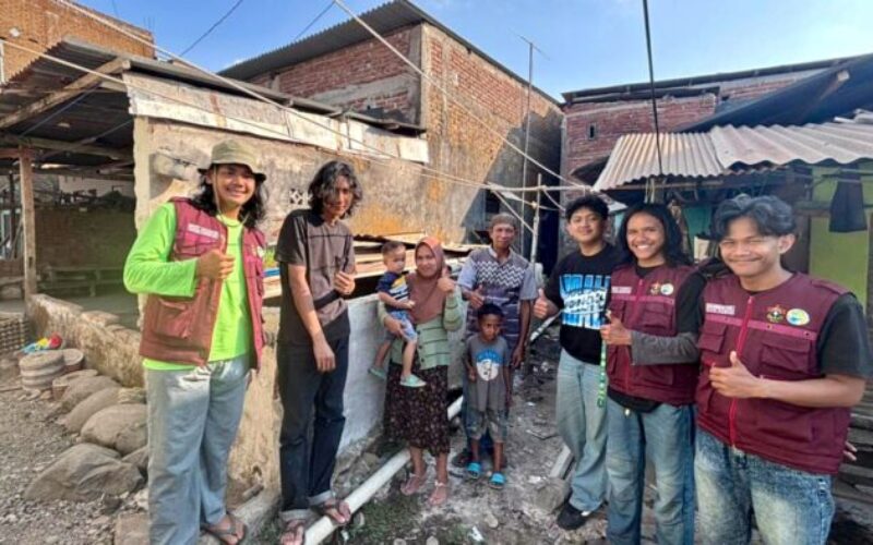 Tim CARA’DE Terapkan Aquaponik di Rumah Warga Tinggimae Gowa