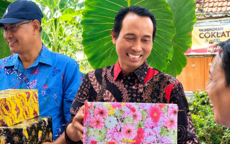 Pengabdian Boleh Berakhir Pengabdian Tetap Dikenang, 3 Guru Senior SMPN 1 Petarukan Masuk Masa Pensiun