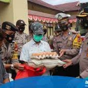 Peringati Hari Kemerdekaan Indonesia, Polres Bantaeng Gelar Bakti Sosial